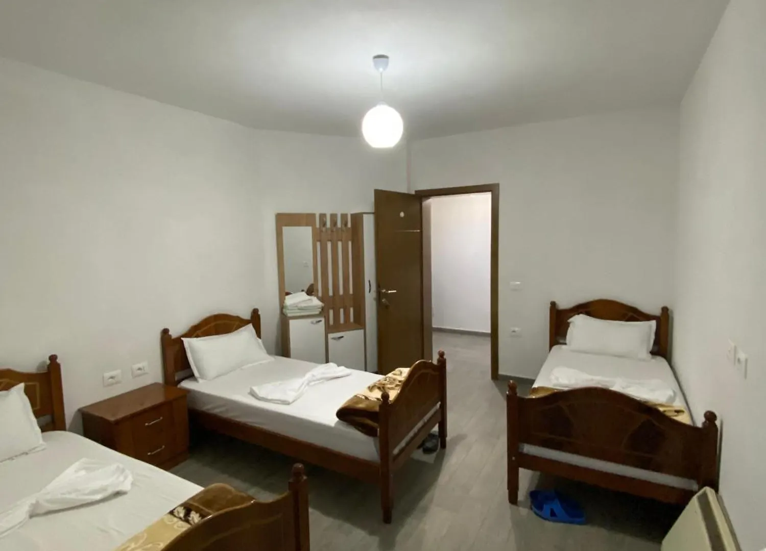 Guest House Korabi Ceren